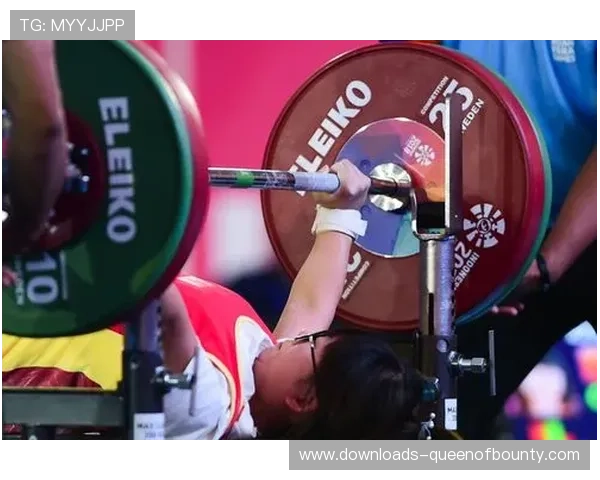 残特奥会女子41公斤级崔哲三举成功，119公斤平巴黎残奥纪录